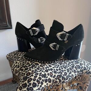 Gianni Bini Black Heeled Boots with Silver Accents size 9‎